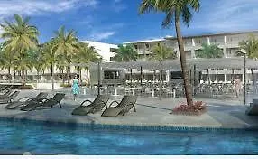 Hotel Royalton Bávaro 5*,